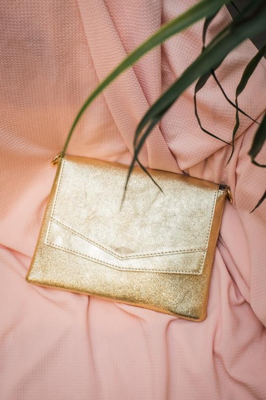 Clutch doré on sale